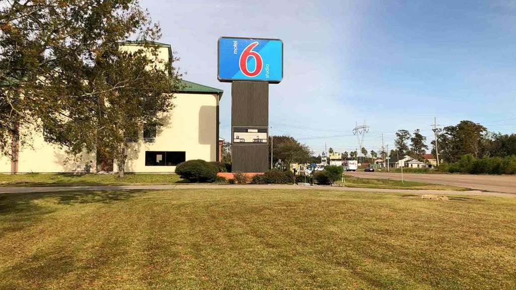 Motel 6-La Place, La Exterior foto