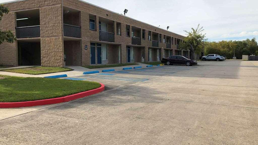 Motel 6-La Place, La Exterior foto